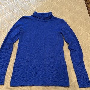 Athleta, small seamless turtleneck, blue and black print